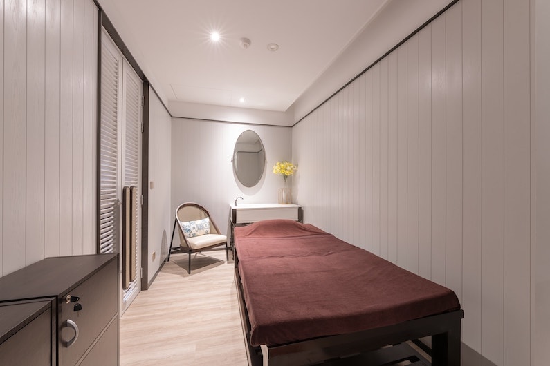 SPA TREATMENT ROOM